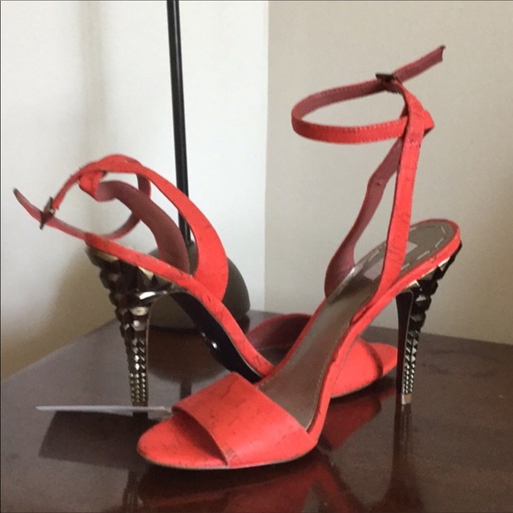 RACHEL Rachel Roy Shoes - NEW shoes cross strap  unique heels
